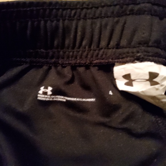 Under Armour Youth Boy Shorts (three pair) - Picture 4 of 8